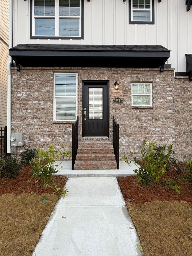 Building Photo - BRAND NEW TOWNHOMES AVALIABLE NOW