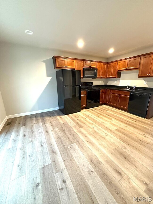 Building Photo - 1320 Mc Kinley St