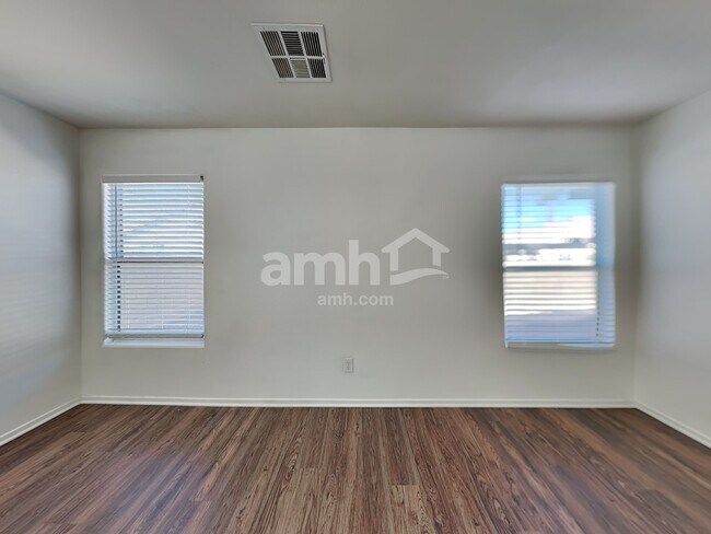 Building Photo - 3408 E Palatine Hills Ave