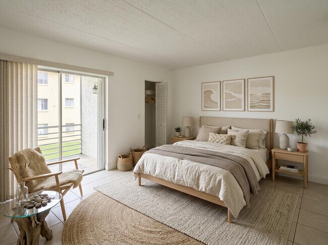 Building Photo - 600 Village Green Ct