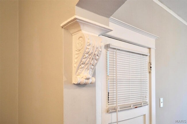 Building Photo - 4917 Murdoch Ave