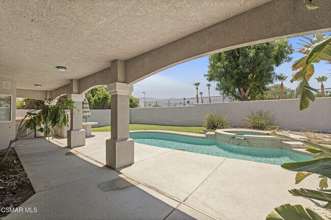 Building Photo - 41985 Hemingway Ct