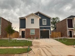 Building Photo - 2811 Clifton Ter