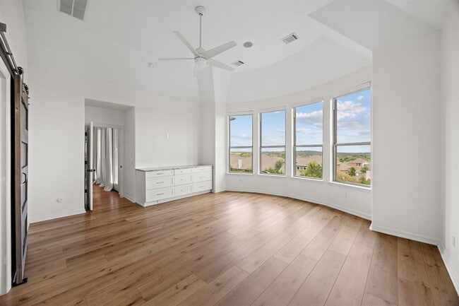 Building Photo - 366 Mirafield Ln