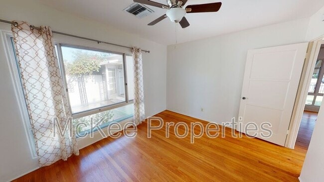 Building Photo - 400 H Ave