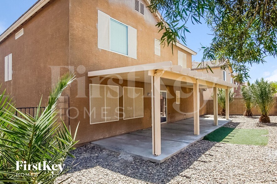 Building Photo - 5333 N Carlsbad Heights St