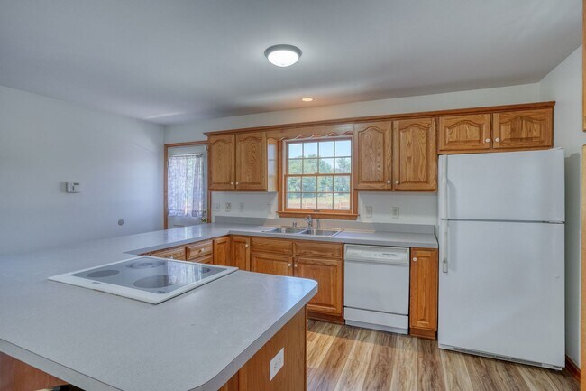 Building Photo - 259 Blackbird Forest Rd
