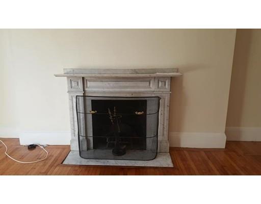 Building Photo - 148 Marlborough St