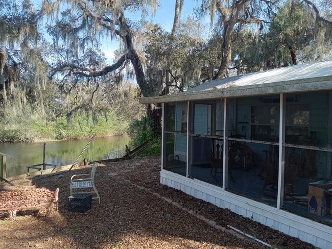 Building Photo - 412 Tut N Lue Rd