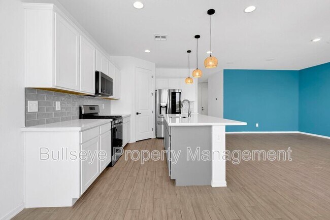 Building Photo - 6145 S Adelle