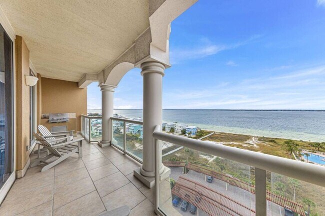 Building Photo - 5 Portofino Dr