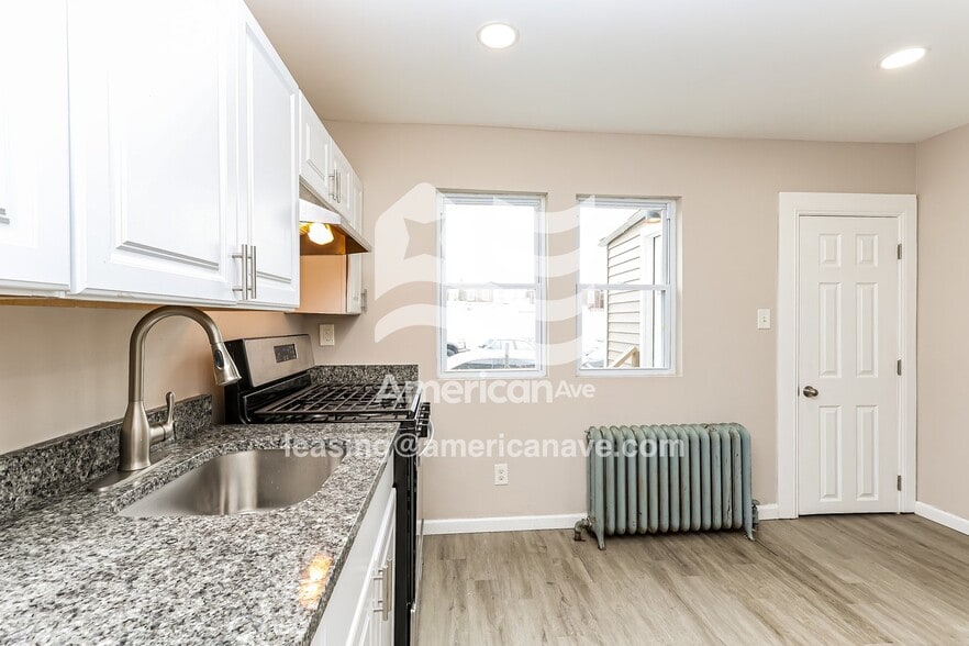 Building Photo - 4731 B St