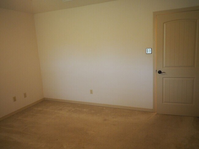 Building Photo - 13604 Caldwell Dr
