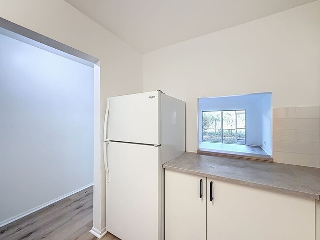 Building Photo - Newly remodeled  2 BEDROOM 2 BATH