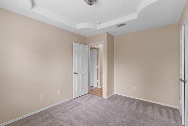 Building Photo - 6238 Cottage Pines Dr