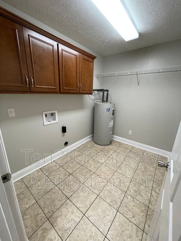 Building Photo - 4508 Auburn Rd