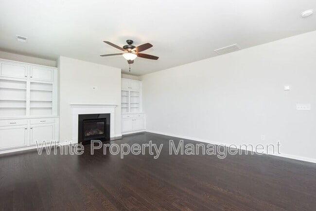 Building Photo - 1043 Winnett Dr