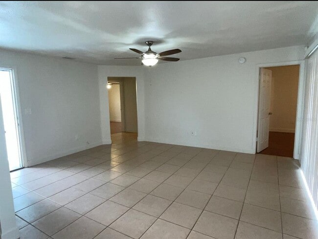 Building Photo - 2126 W Grace St