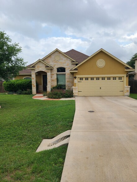 Primary Photo - 15508 Fox Ln