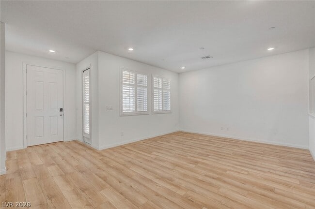 Building Photo - 3548 Dimora St