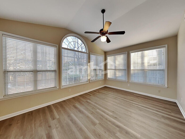 Building Photo - 2632 Back Creek Chase