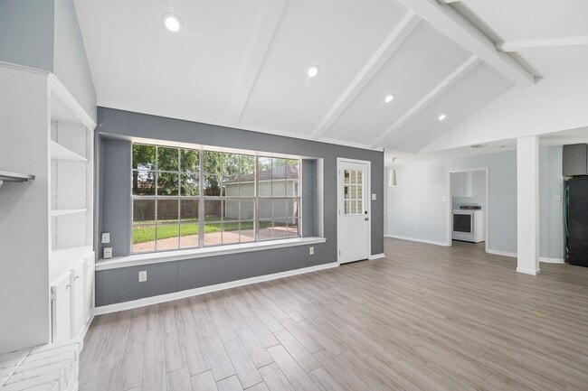 Building Photo - 10623 Wickersham Ln