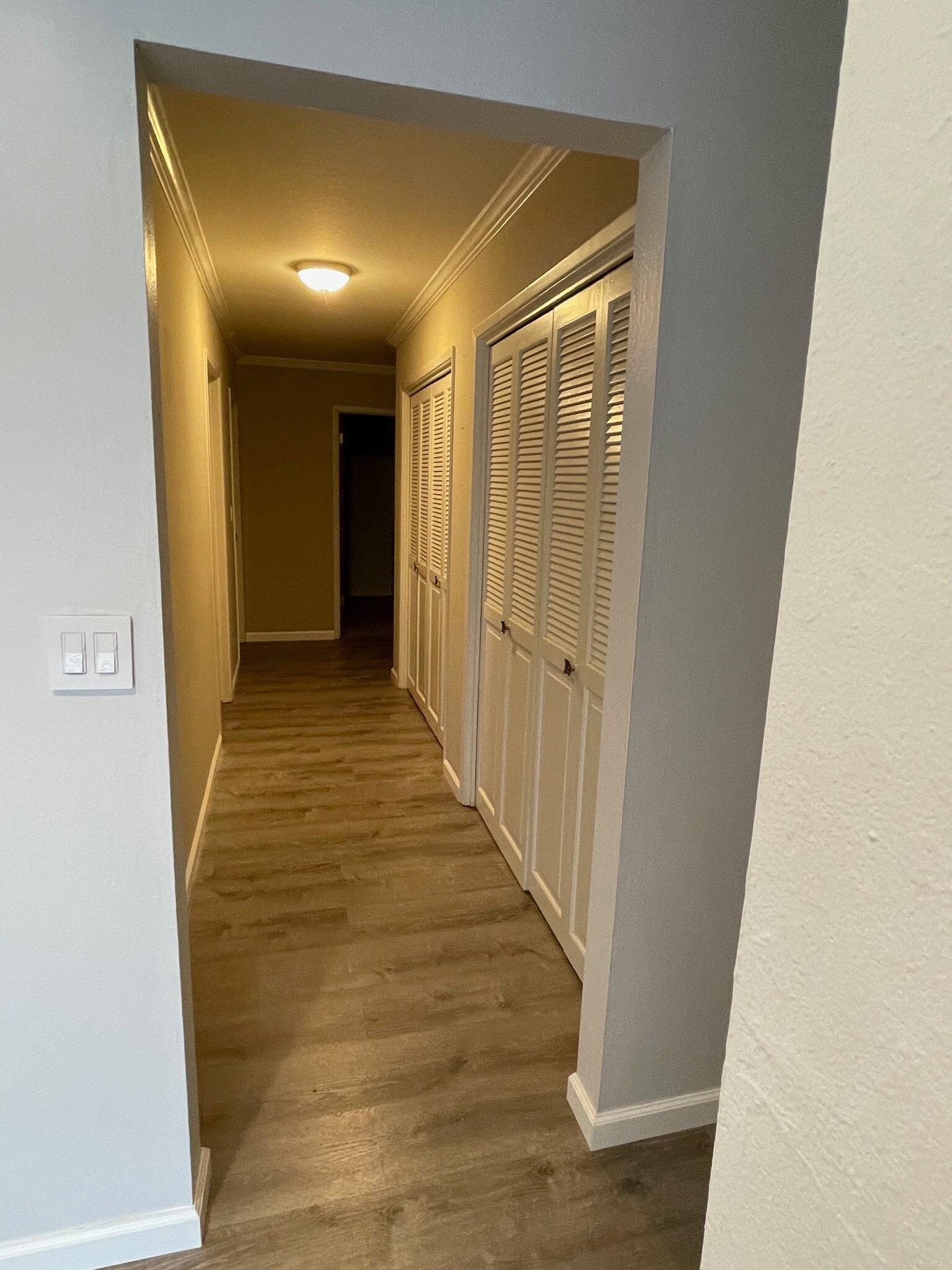 Hallway - 6147 Seminary Ave
