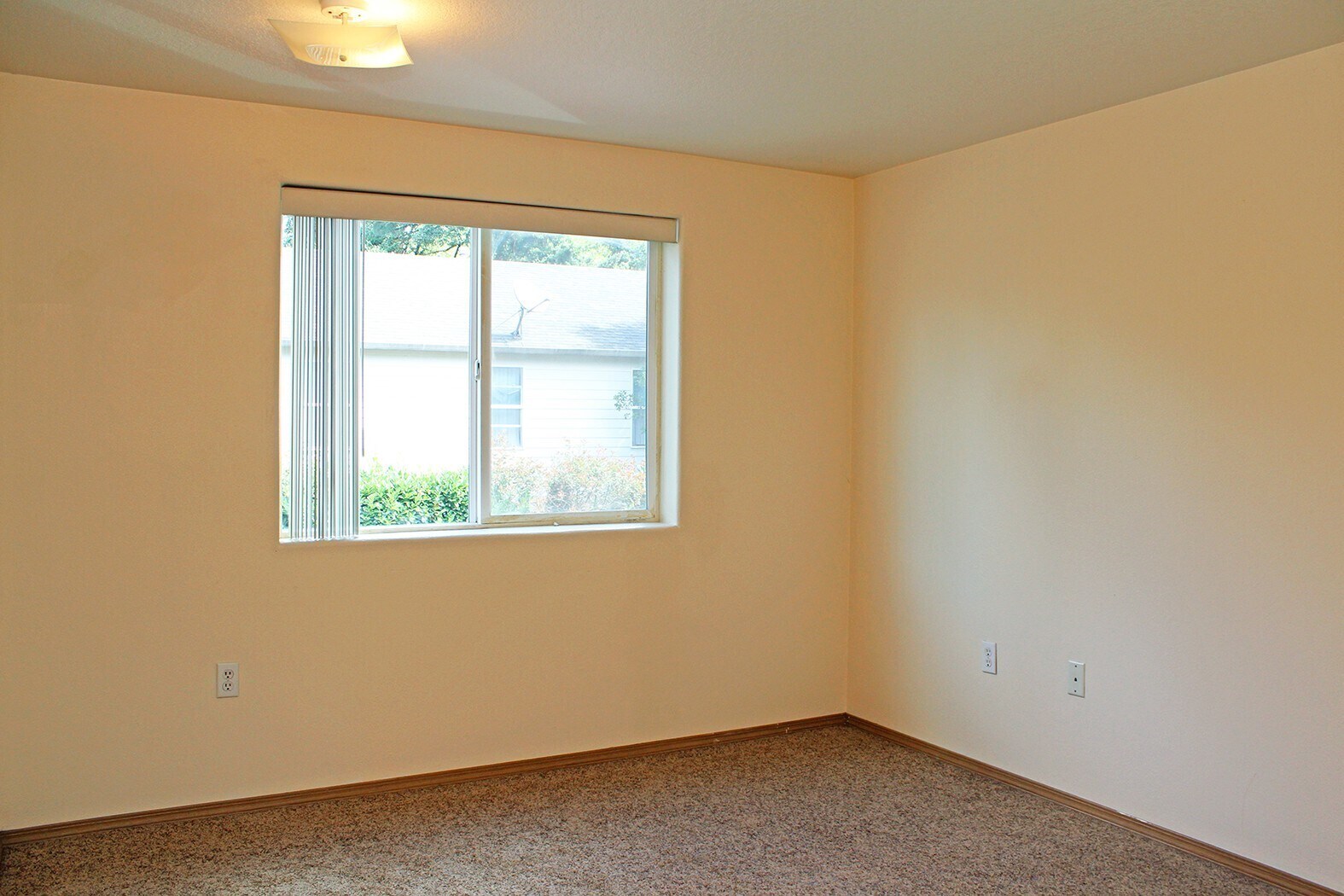 Building Photo - 3548 SE 119th Ave