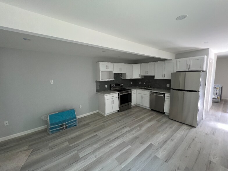 Primary Photo - 2595 Wentworth Dr