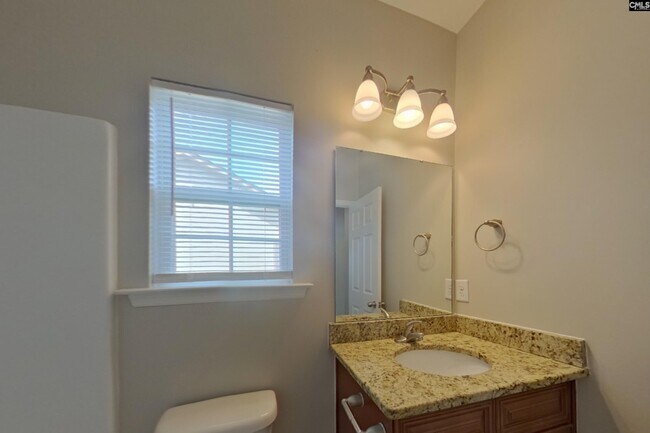 Building Photo - 110 Darian Dr