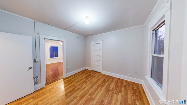 Building Photo - 71 Blake St