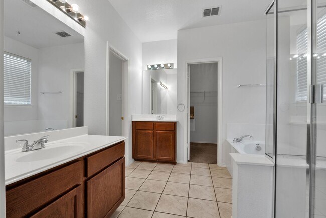 Building Photo - 26803 Sparrow Ridge