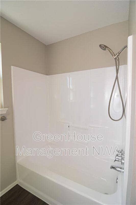 Building Photo - 117 E Veterans Pkwy