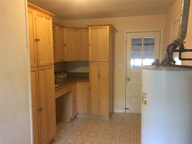 Building Photo - 4625 Kings Down Rd