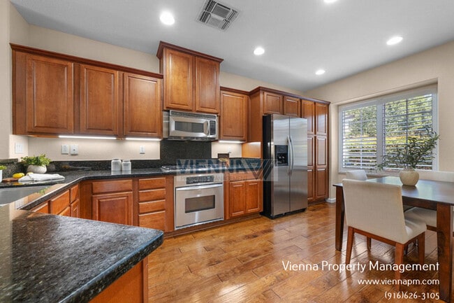 Building Photo - 3705 Abby Ct