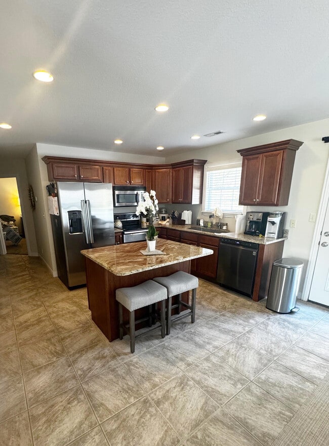 Building Photo - 3213 Belinda Ct