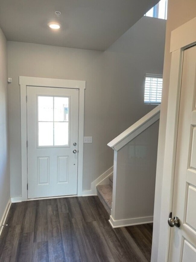 Building Photo - Stunning home in Sawgrass