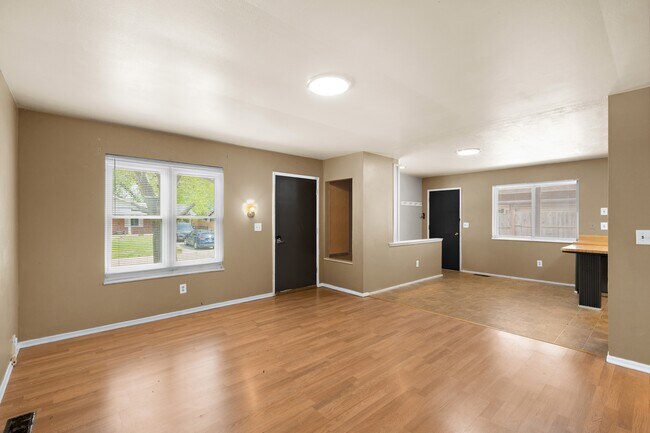 Building Photo - 1114 Ransome Ct