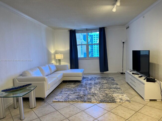 Building Photo - 2501 S Ocean Dr