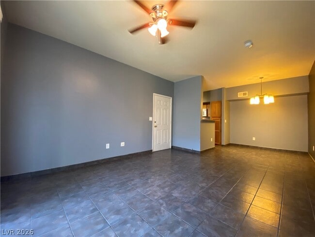 Building Photo - 45 Maleena Mesa St