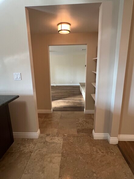 Building Photo - 4228 Calavo Dr