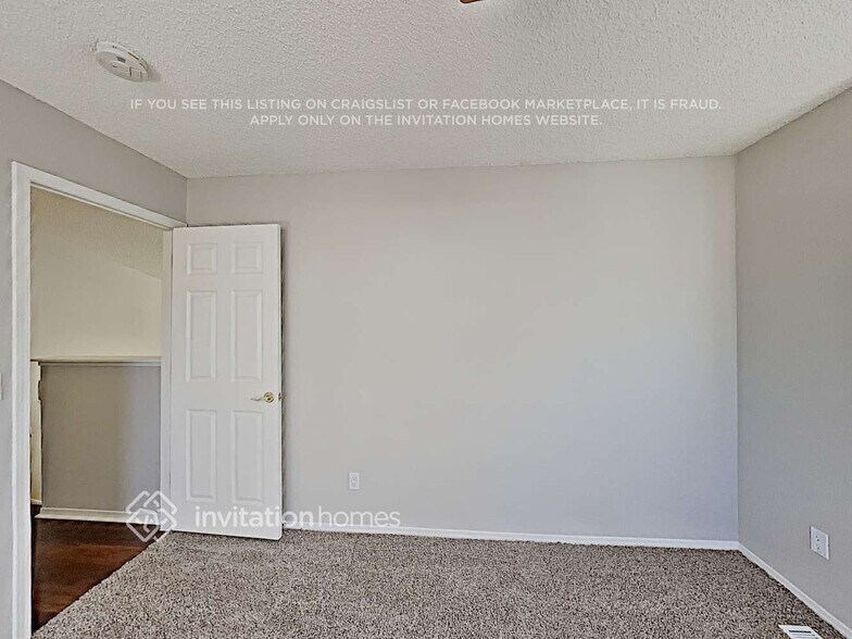 Building Photo - 12181 Newport Dr