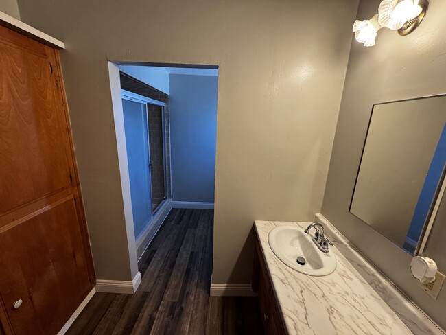 Building Photo - 229 Philippine St