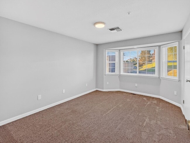 Building Photo - 2800 Roop Rd