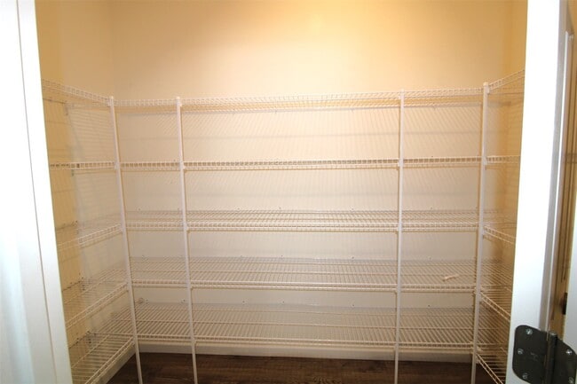 Building Photo - 130 Prairie Wind Dr