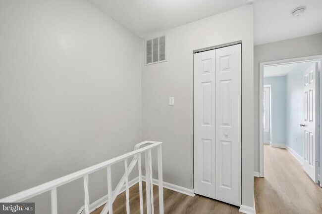 Building Photo - 12120 Stoneford Dr