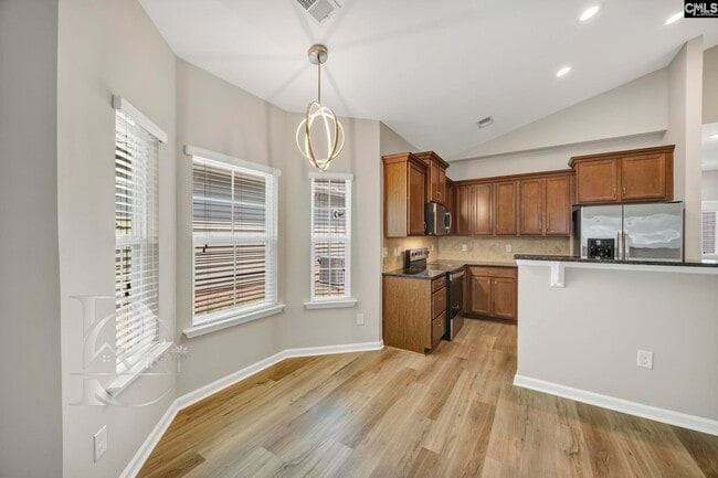 Building Photo - 161 Springhaven Dr