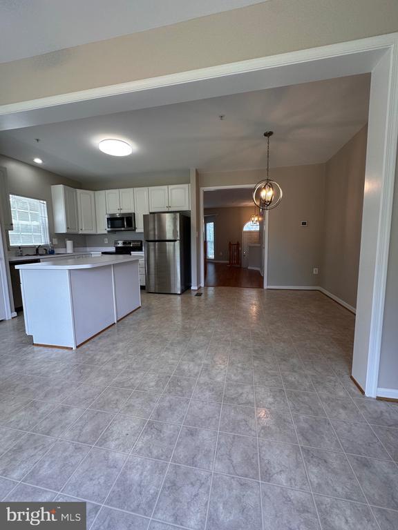 Building Photo - 9400 Birchwood Ct W