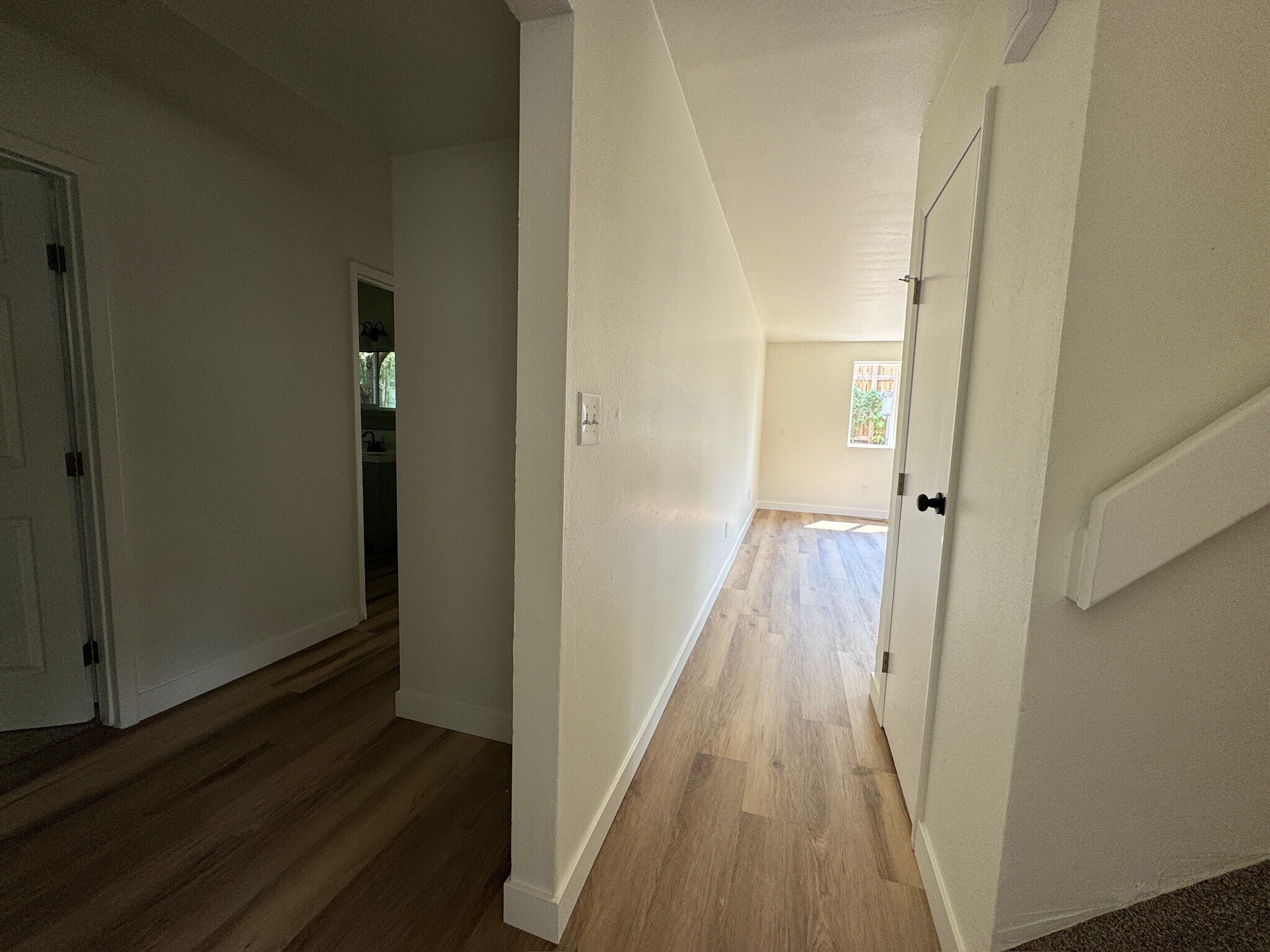 Building Photo - 804 Meeker St