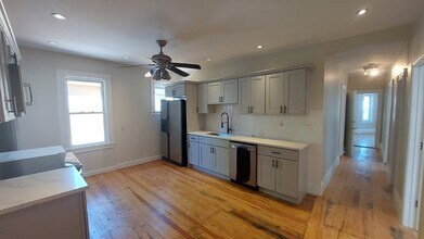 Building Photo - 9 Woodville Park